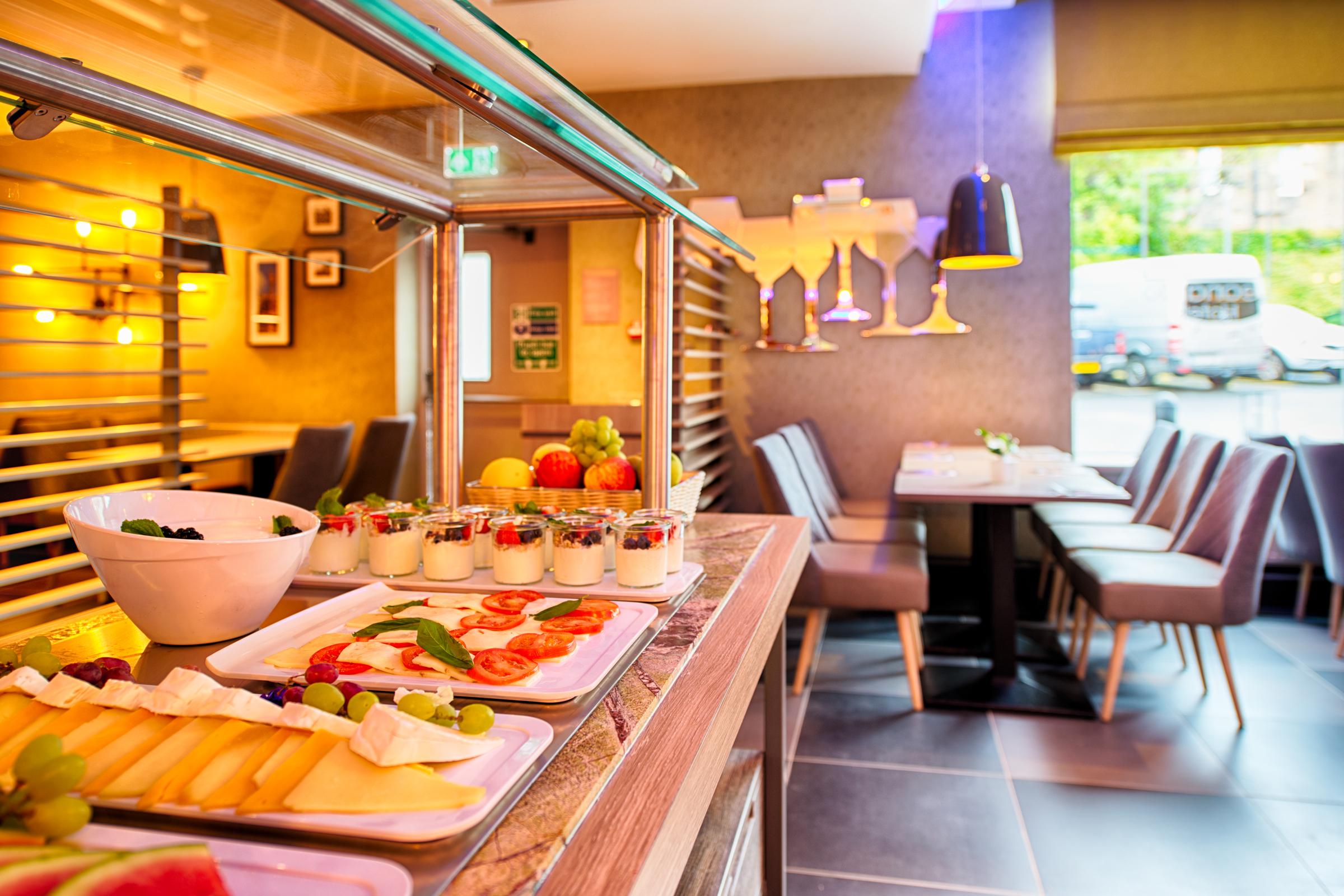 Leonardo Hotel Edinburgh Haymarket Екстер'єр фото