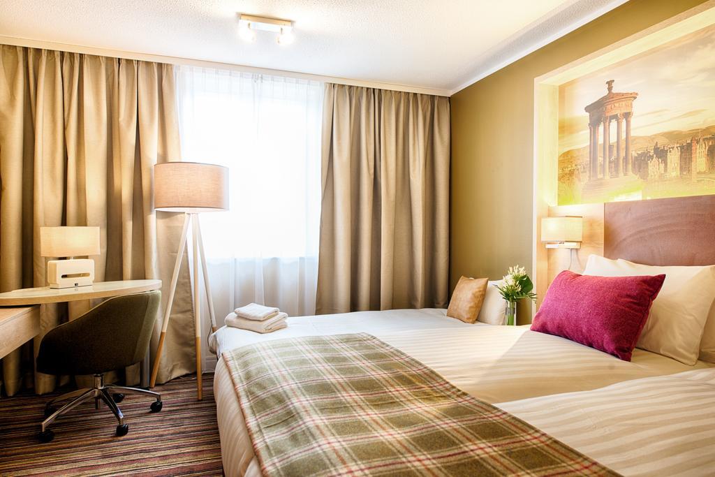 Leonardo Hotel Edinburgh Haymarket Екстер'єр фото